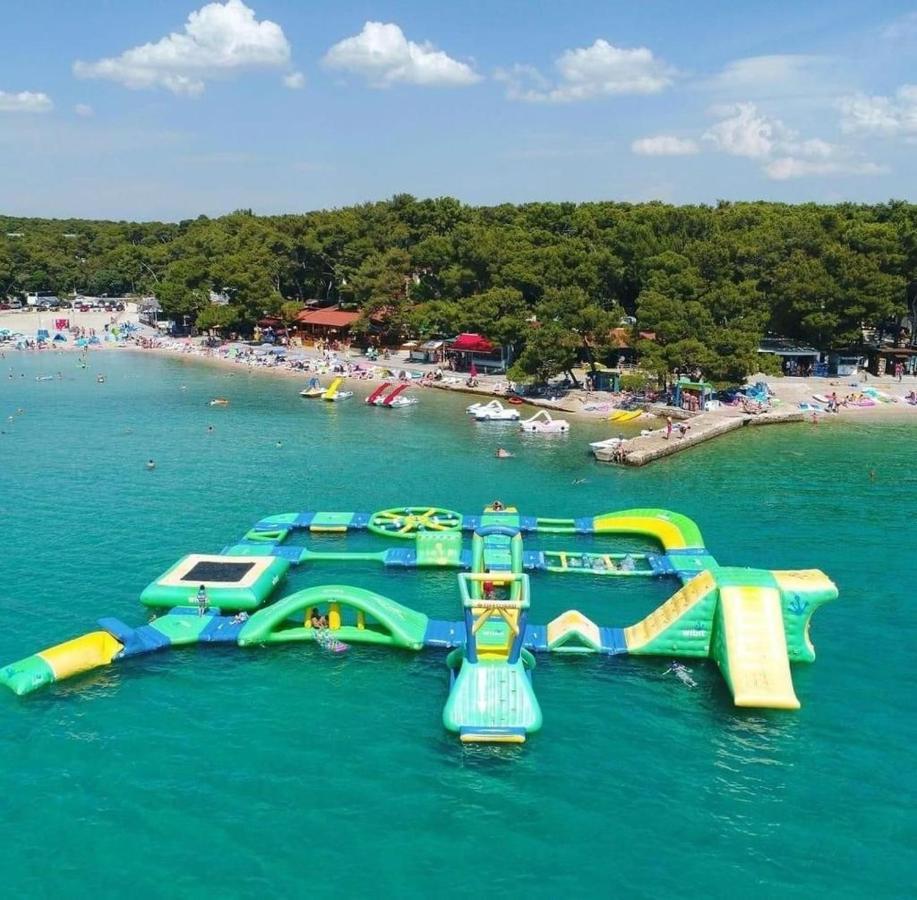 Mobile Homes Malu Биоград на Мору Екстериор снимка