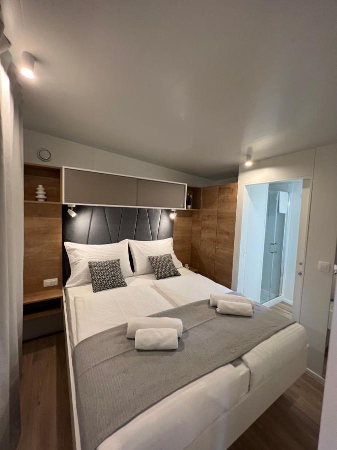 Mobile Homes Malu Биоград на Мору Екстериор снимка