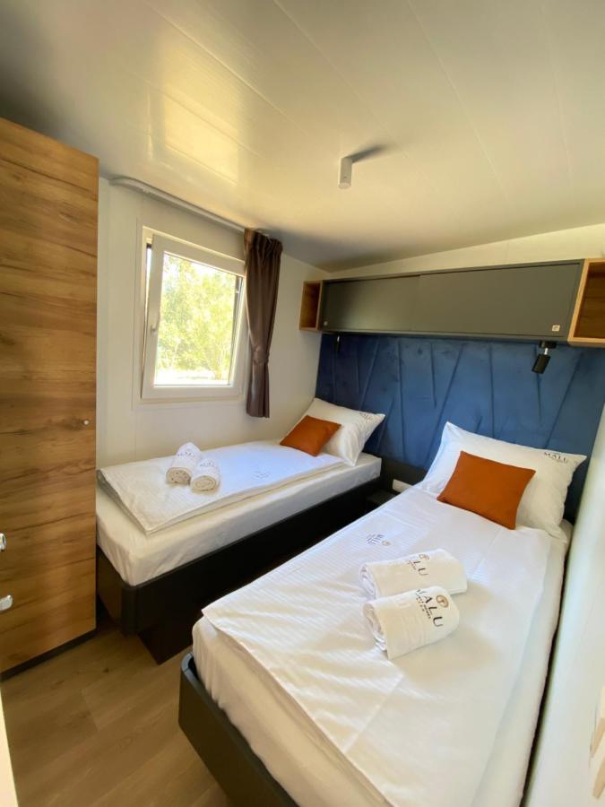 Mobile Homes Malu Биоград на Мору Екстериор снимка