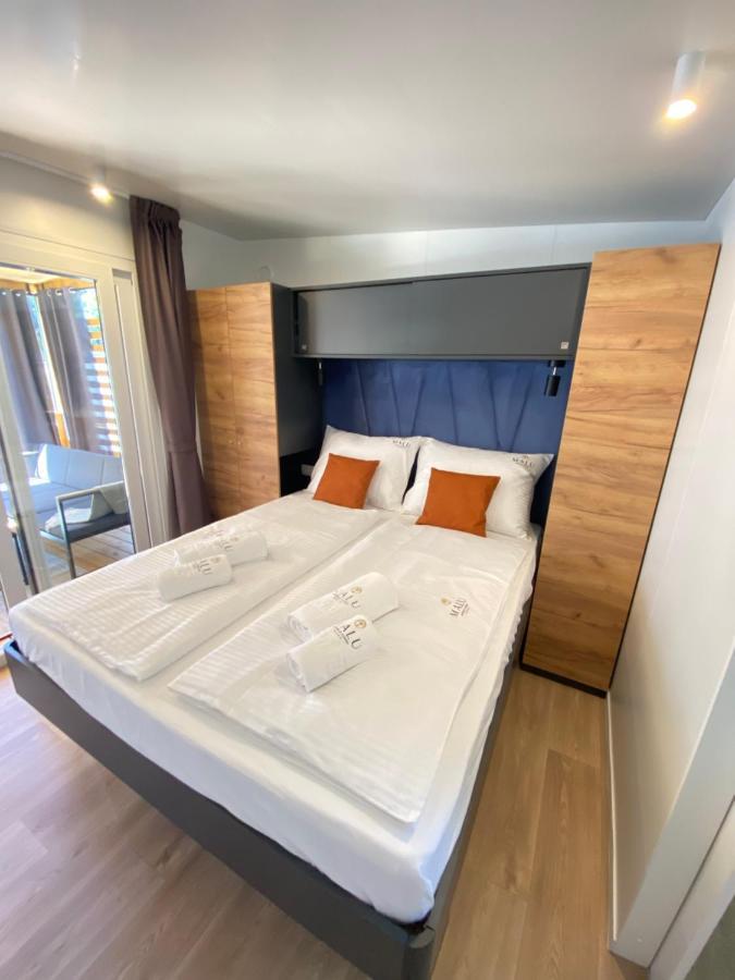 Mobile Homes Malu Биоград на Мору Екстериор снимка