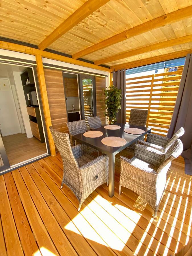Mobile Homes Malu Биоград на Мору Екстериор снимка